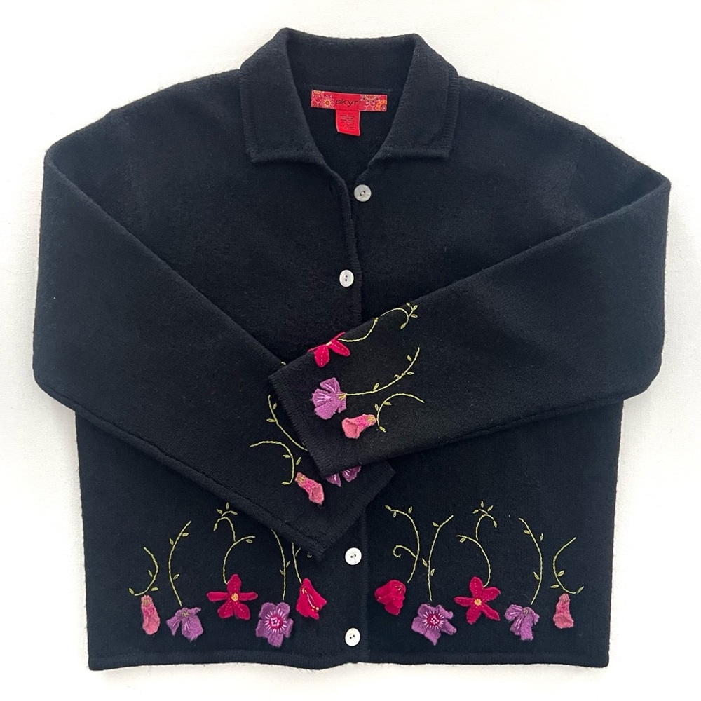 Vintage Skyr Button-Front Wool Cardigan Embroidered Floral Appliqués Size Large